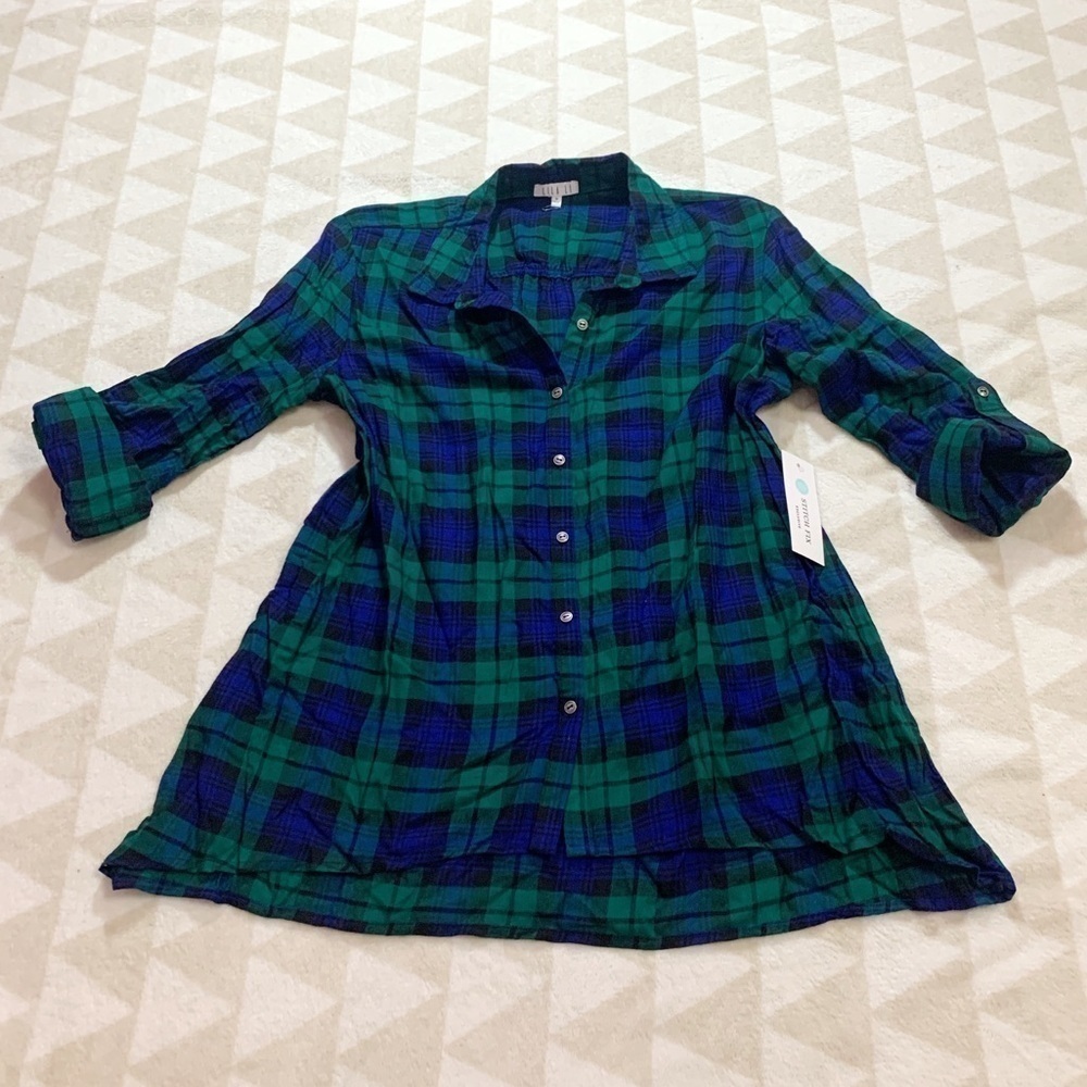 Lila li stitch fix exclusive plaid button down